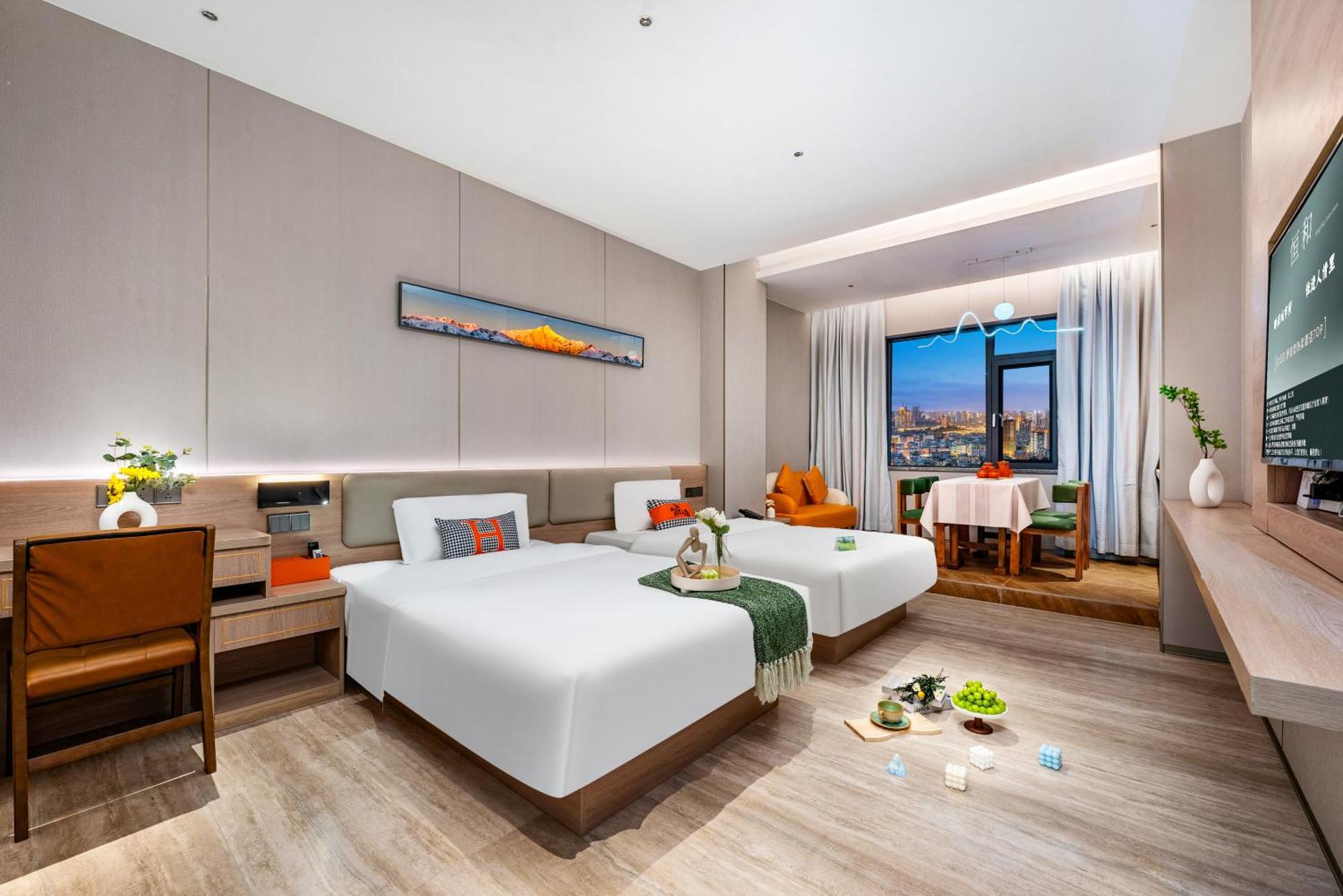 Henghe Selected S Design Hotel - Flagship Store Of Guangzhou Baiyun Railway Station International Convention Center--Reputation Preferred Ngoại thất bức ảnh